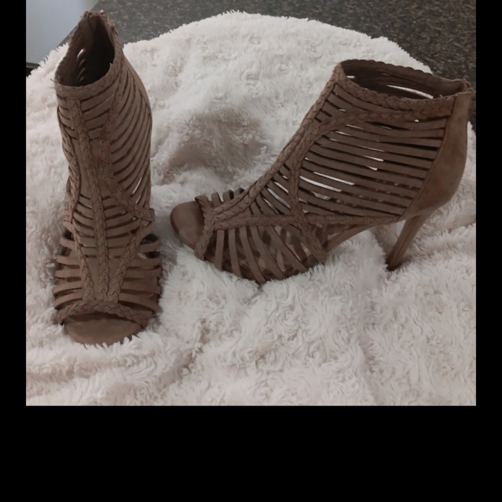 Charlotte Russe Size 8 Brown Heels